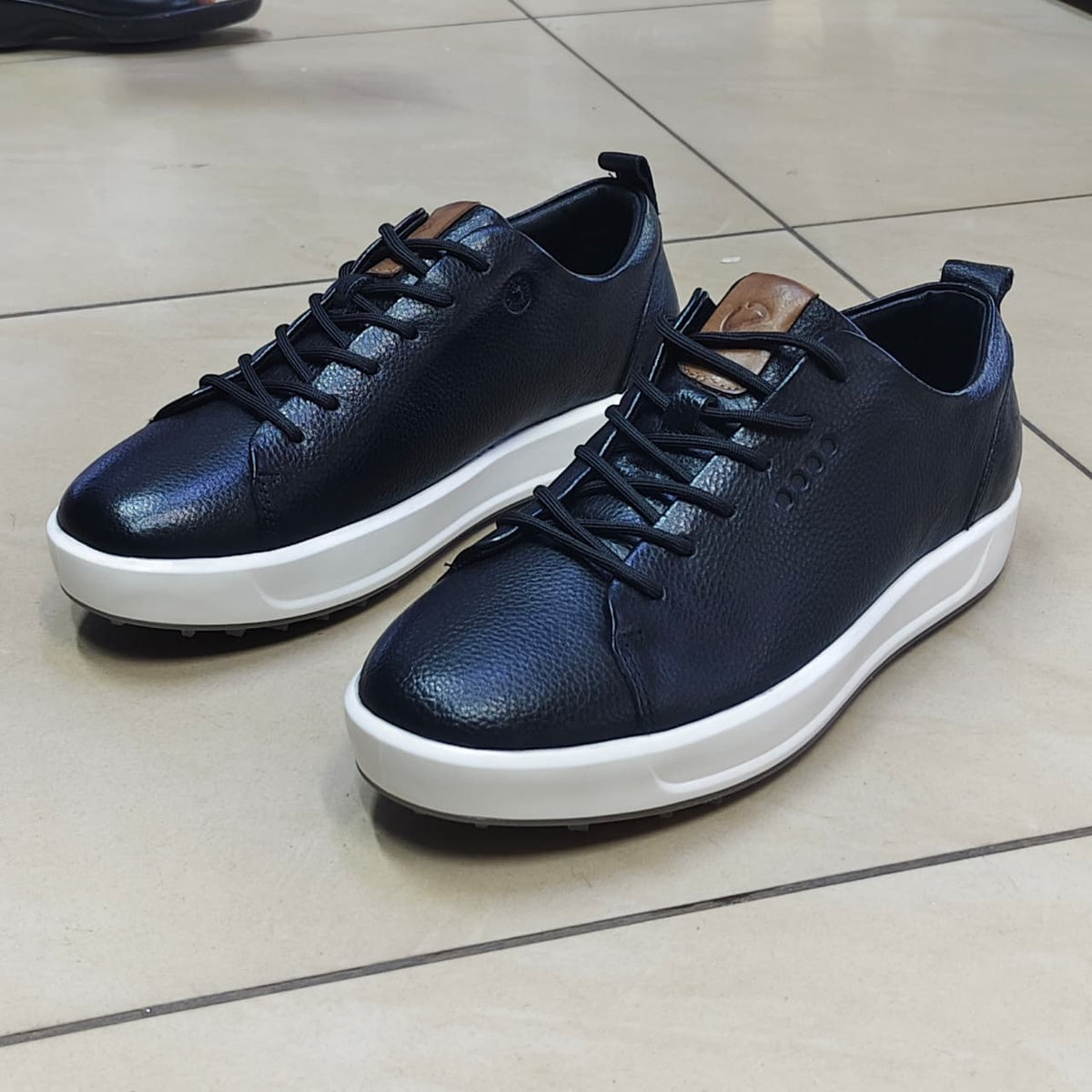 Premium Leather ecco men soft casual